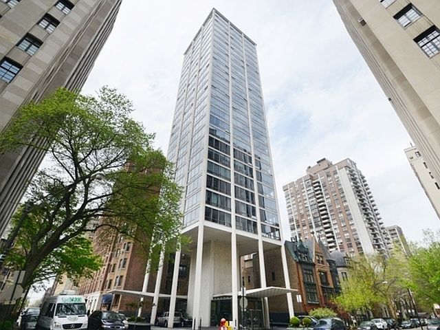 1st image of 1300 N Astor St Unit 22C