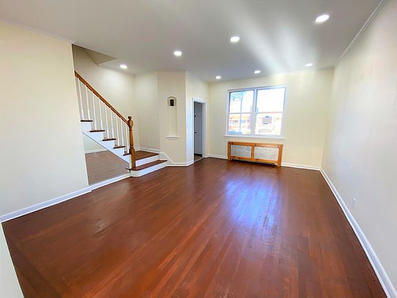 2nd image of 293 Bay 20th St Floor 2