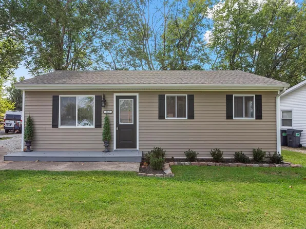 632 Valencia Dr, Belleville, IL 62223