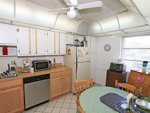 5th image of 2886 Fernley Drive E #91