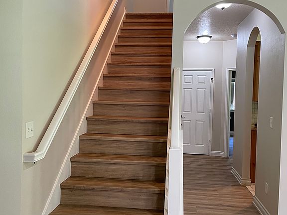 5th image of 1039 Anglers Bend Way