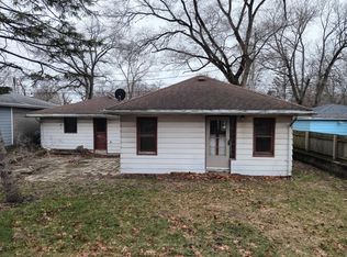 310 S Huntington St, Gary, IN 46403