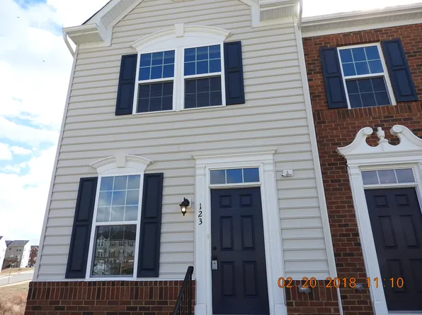 123 Streamview Dr, Fredericksburg, VA 22405