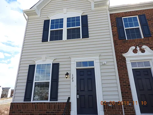 123 Streamview Dr Photo 1