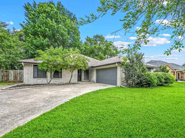 1102 Linda Ln, Greenville, TX 75402