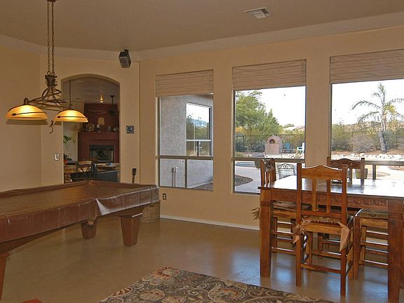 4th image of 1582 W Thorntree Dr