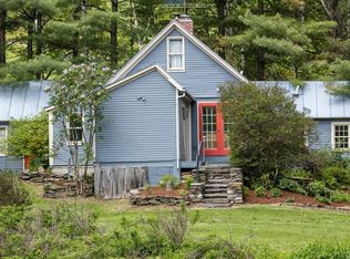 2 Walker Cemetery Rd, Hartland, VT 05048