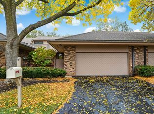1218 Indian Trail Rd, Hinsdale, IL 60521