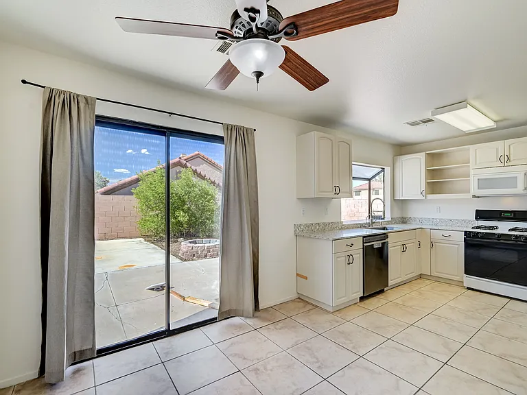 2702 Lovington Dr — Photo 13