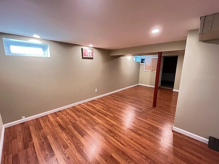 16 Evans Ave — Photo 17