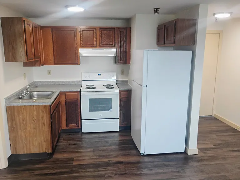 261 Pine St #43 — Photo 1
