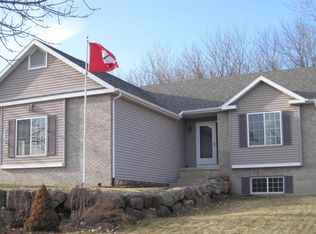 243 Parador Pl, Cottage Grove, WI 53527