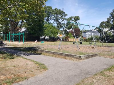 143 River St, Newton, MA, 02465