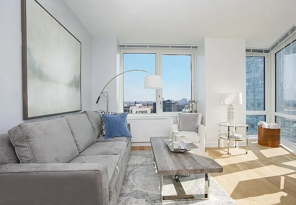 43-25 Hunter St #3606W