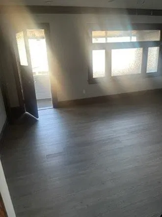 2 bed, $1,250 — Photo 3