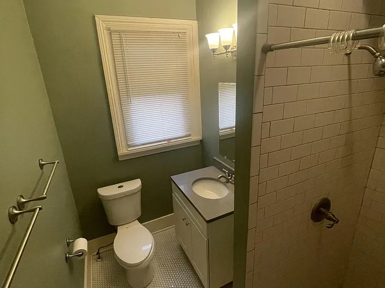 49 Vick Park #A — Photo 9