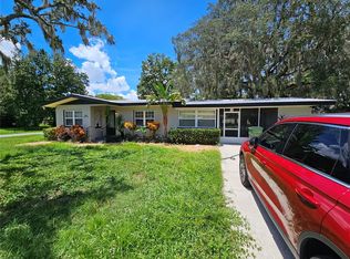 307 Cooke St, Leesburg, FL 34748