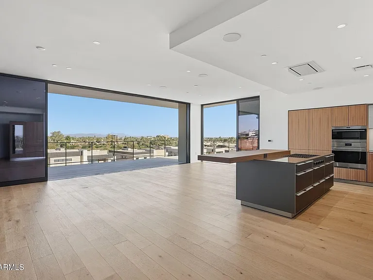 4849 N Camelback Ridge Dr #B302 — Photo 17