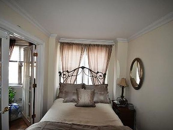 4th image of 340 E 80th St #14R