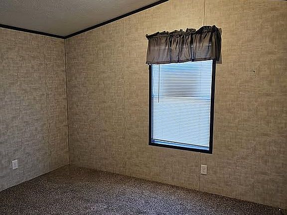 5th image of 147 Carolina Ln