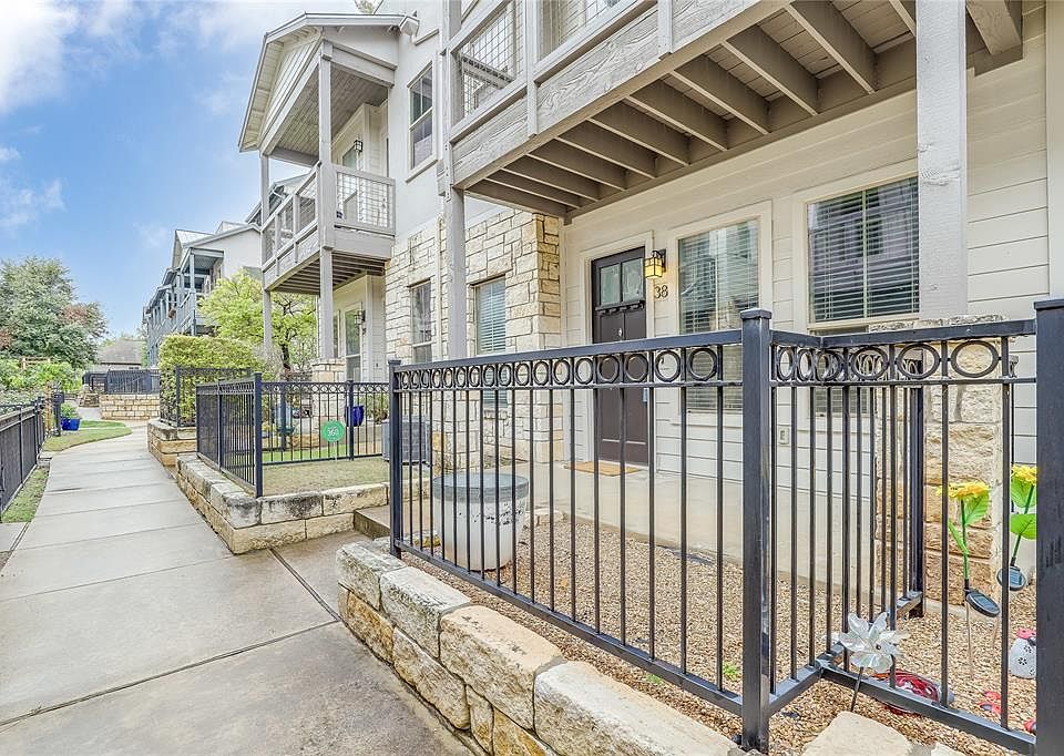 1st image of 2520 Bluebonnet Ln #38
