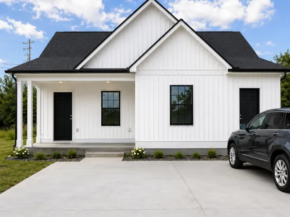 402 Portland Blvd, Portland, TN 37148