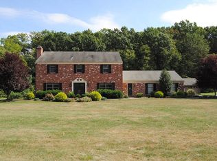 5886 S Deer Run Rd, Doylestown, PA 18902