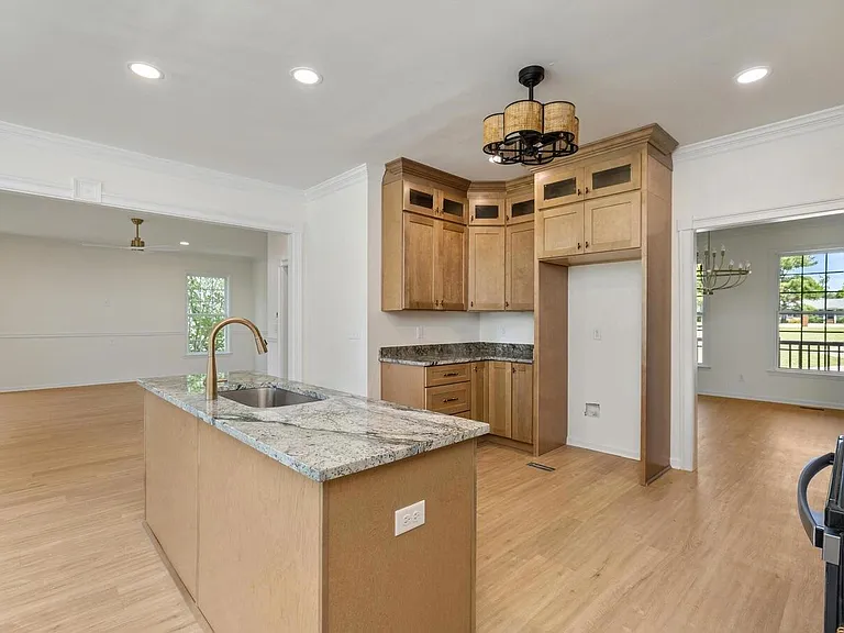 2090-4 Bridge Ct — Photo 15