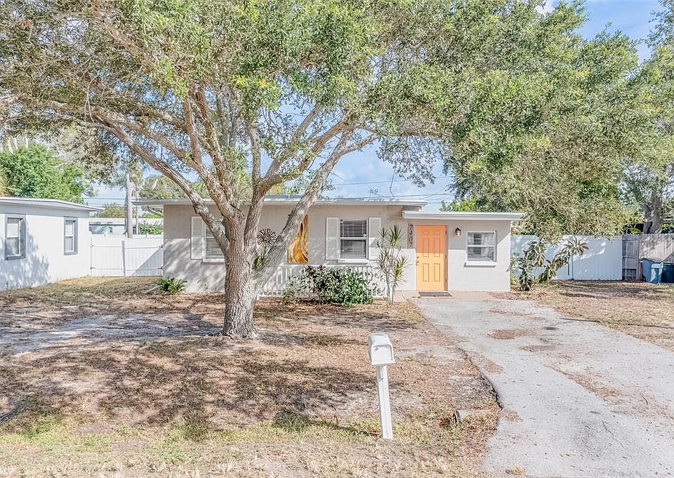 1st image of 7407 41ST AVENUE N