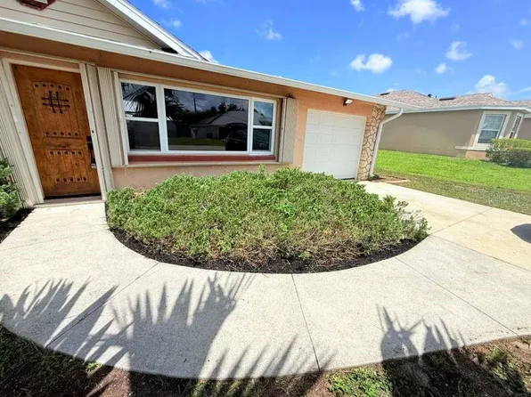 4418 SW 1st Ave, Cape Coral, FL 33914