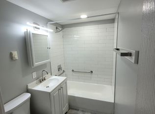 32 S Wycombe Ave #1, Lansdowne, PA 19050