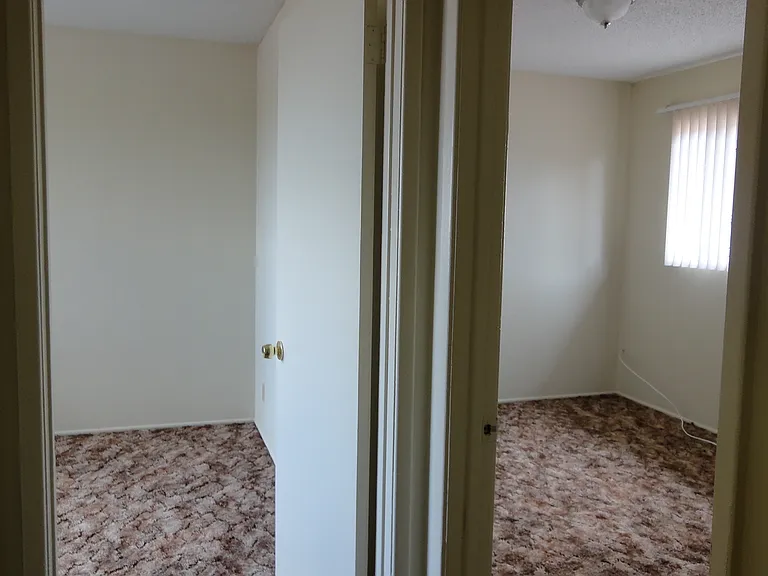 325 Sinclair Ave #B — Photo 4
