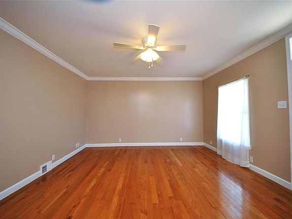 4th image of 4102 Concordia Ave