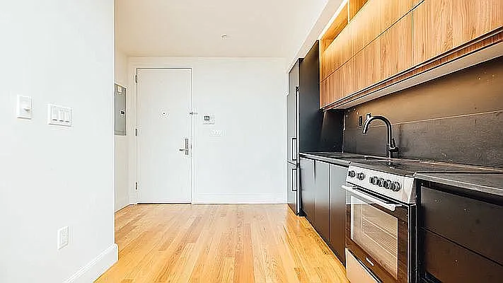 Rented by Nooklyn NYC LLC | media 56