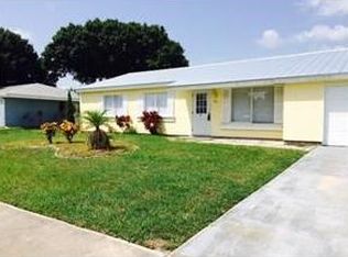 901 Laredo Ln, Sebastian, FL 32958