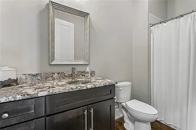 725 S Corniche Du Lac — Photo 22