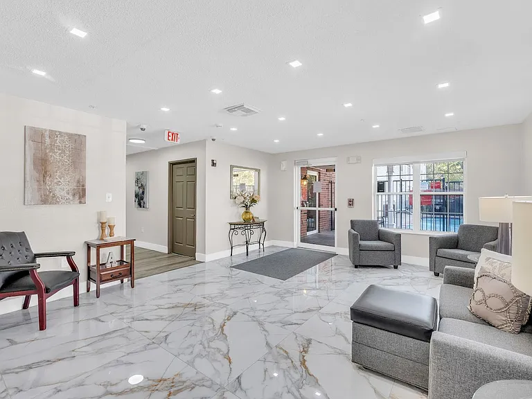 The Amian Residence — Photo 14