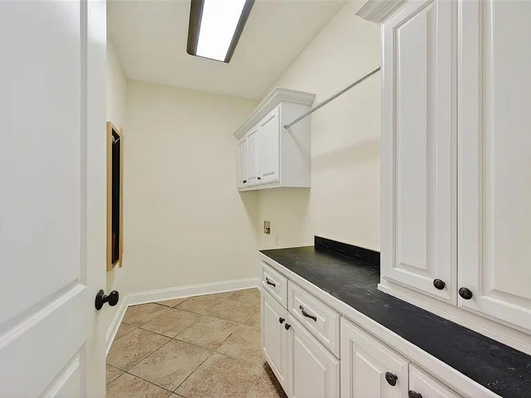 841-A Denzil Ave #A — Photo 33