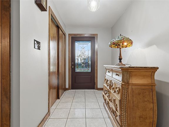 4th image of 1233 Bickerton Dr