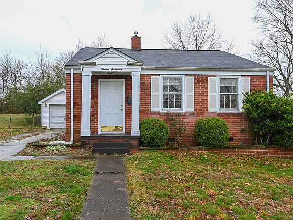 2nd image of 1417 Pineola Ave
