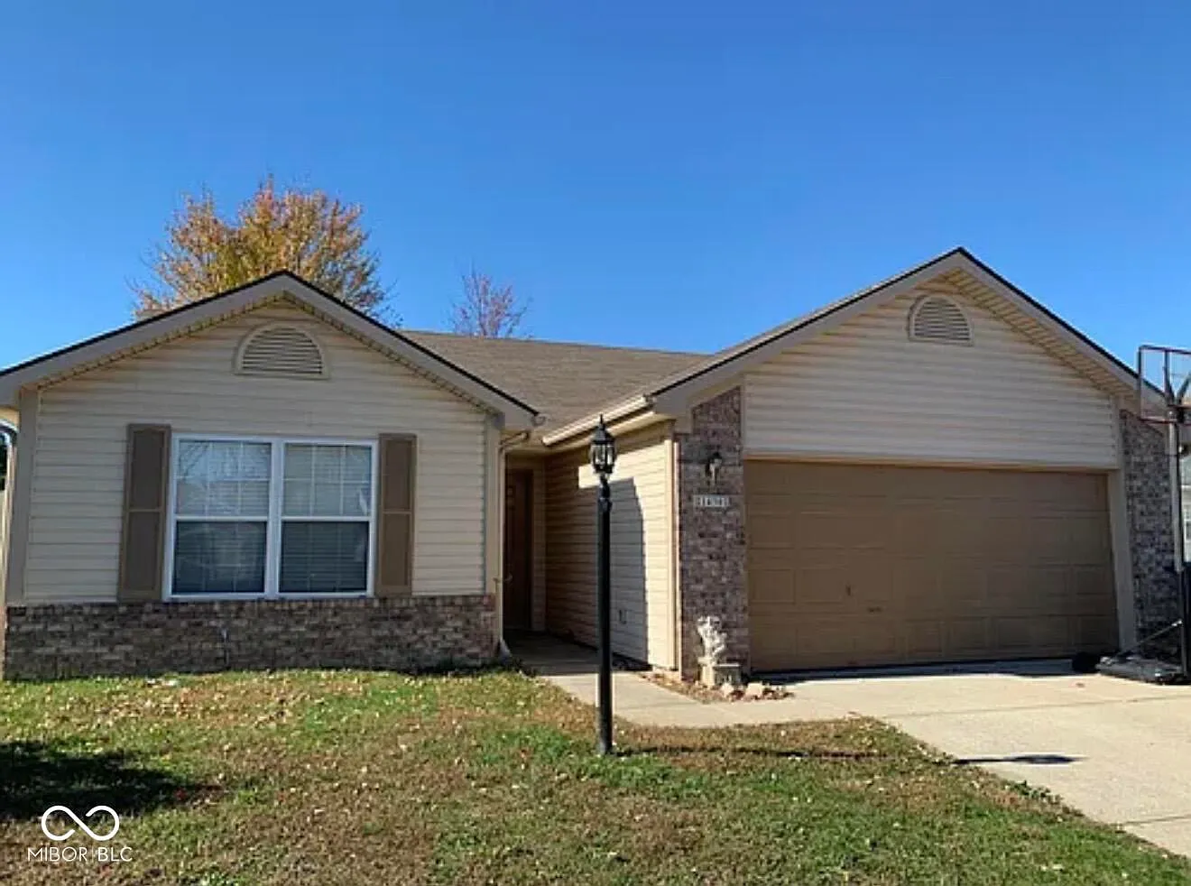 1430 Sanner Dr photo 1