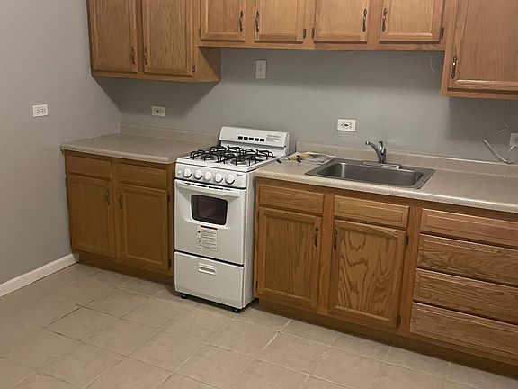 2nd image of 7956 S Peoria St #2