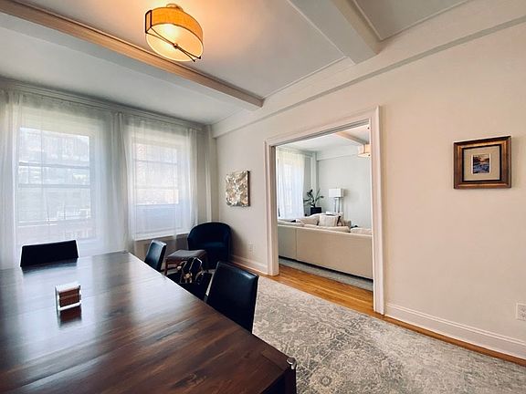 4th image of 30 W 70th St APT 8C