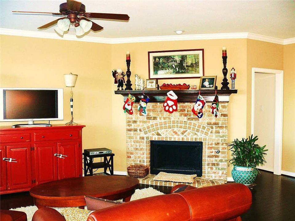 2nd image of 27018 Downing Park Blvd
