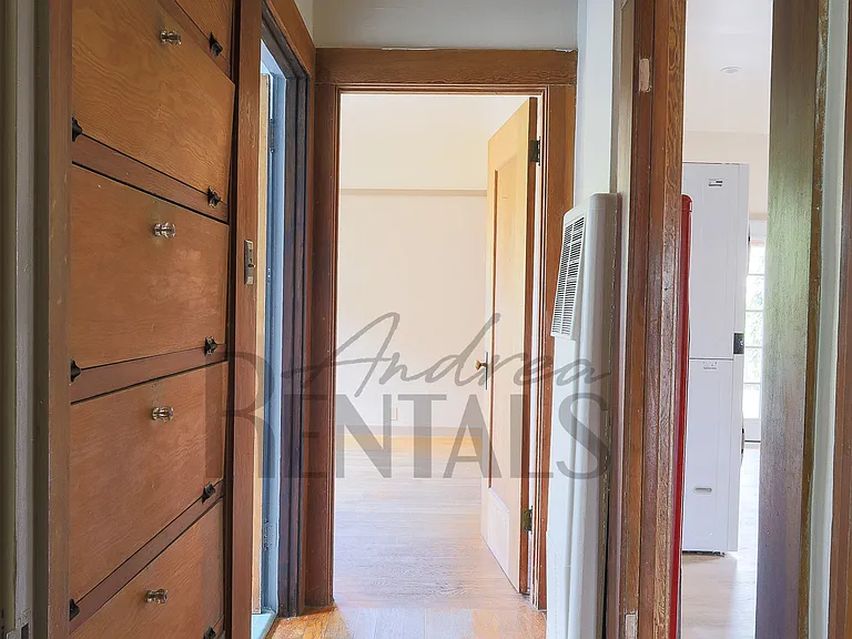 5363 Shafter Ave — Photo 19