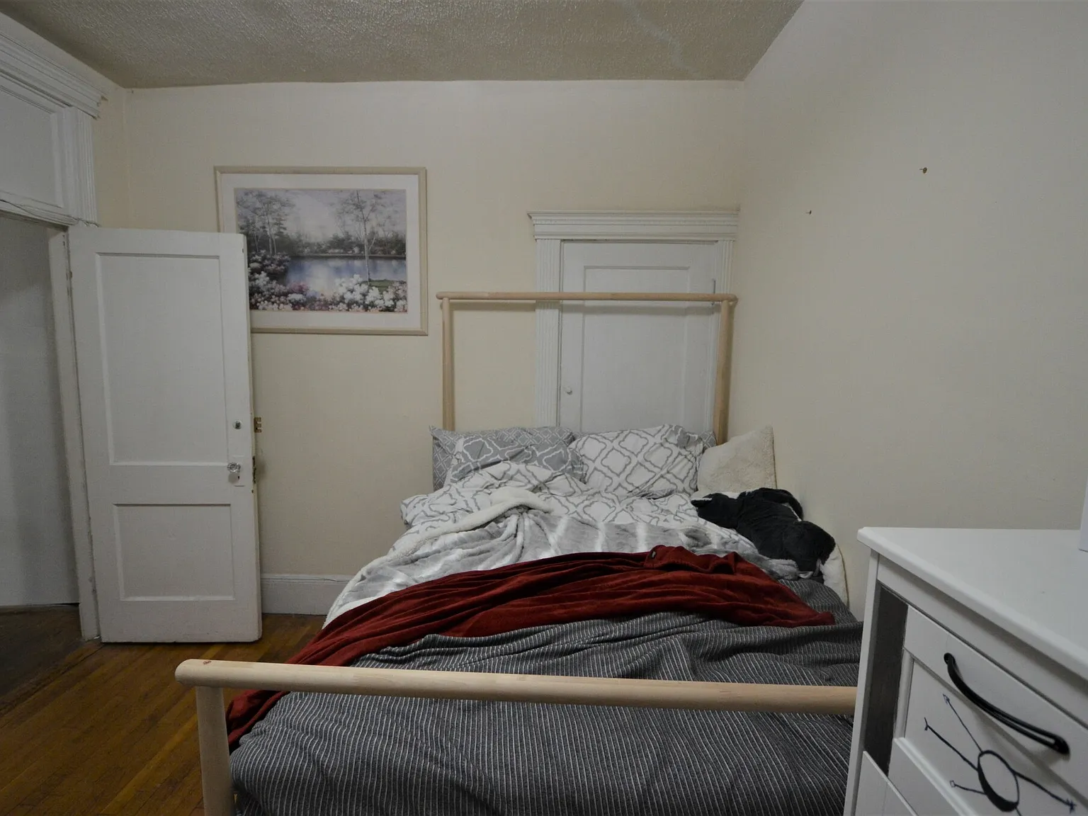 2 bed, 999 sqft, $3,600 — Photo 3