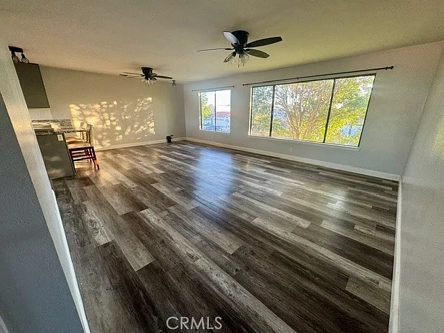 2 bed, 2.5 bath, 1341 sqft, $2,100 — Photo 3