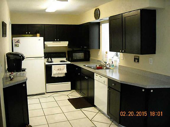 2nd image of 7205 NW 92nd Ave