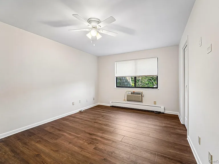 500 Central Park Ave #237 — Photo 15
