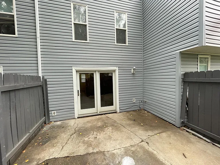 850 Sir Galahad Dr #B — Photo 16